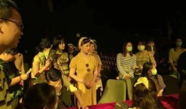 扎西枫丹娱乐吃瓜广场舞,吃瓜广场舞，揭秘娱乐圈新潮流